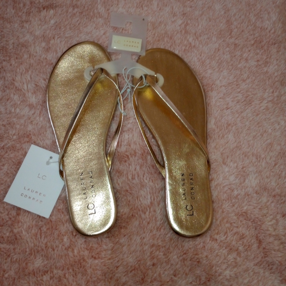 LC Lauren Conrad Gold Flip Flop Sandals, Size 6